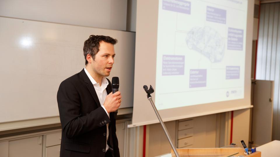 Foto: Dr.-Ing. Johannes Triebs, Chair of Production Engineering of E-Mobility Components (PEM) der RWTH Aachen