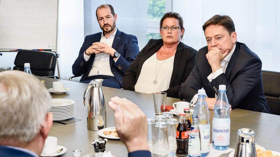 Arbeitsminister lobte bei seinem Besuch den Pioniergeist des Technologiespezialisten aus Dortmund